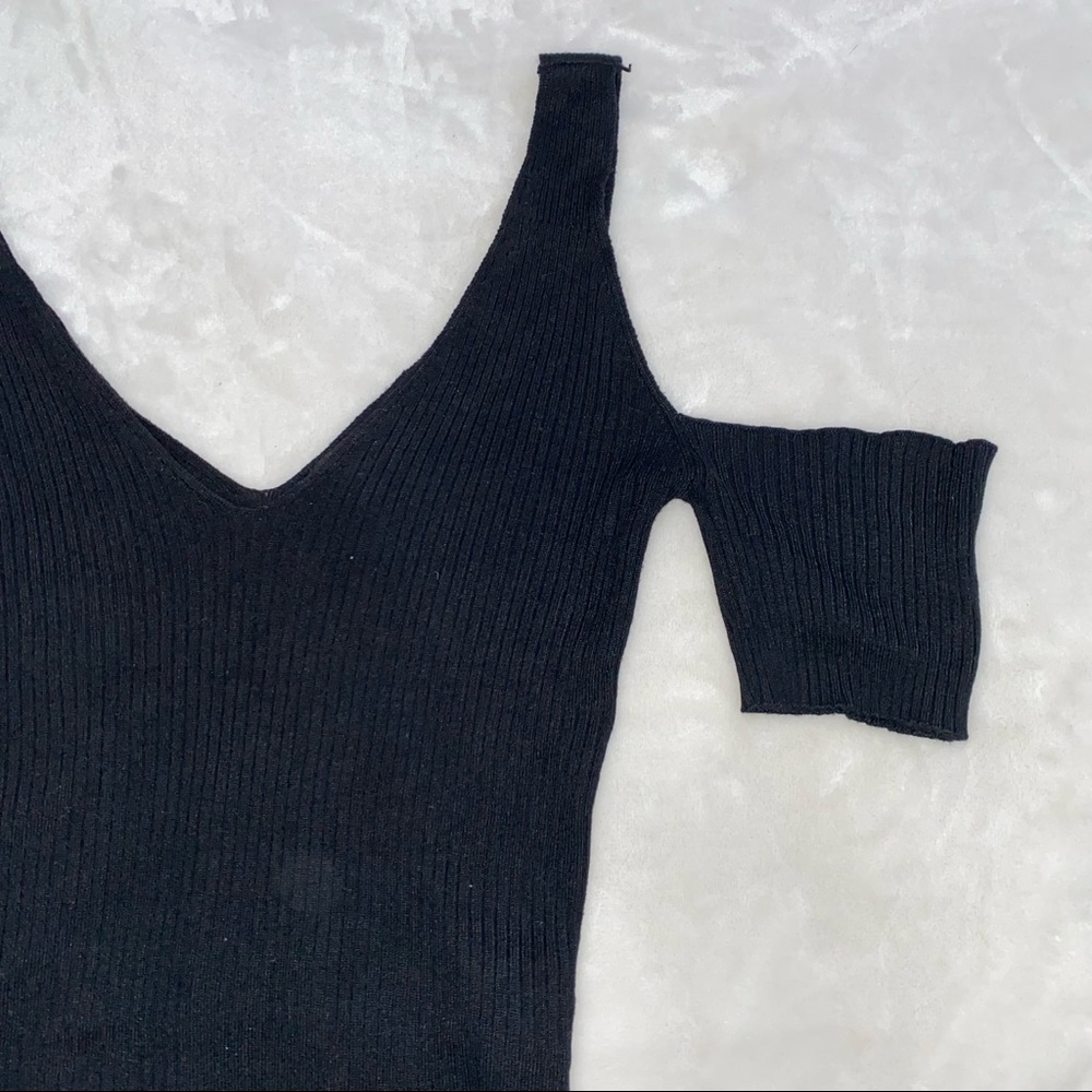 SHOULDER CUT OUT TOP - Picture 4 of 5